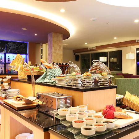 Swiss-Belinn Balikpapan Экстерьер фото