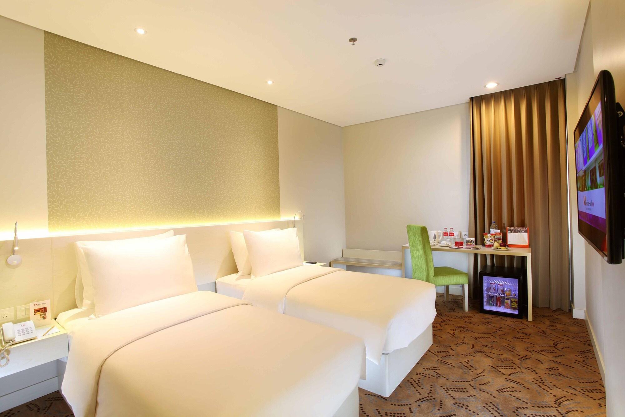 Swiss-Belinn Balikpapan Экстерьер фото